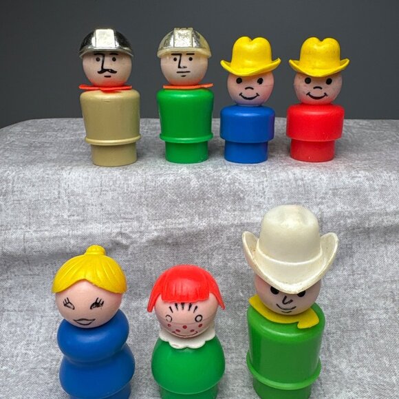 Fisher Price Little People Figures Set of 7 Toys Vintage 1960s - Picture 8 of 8